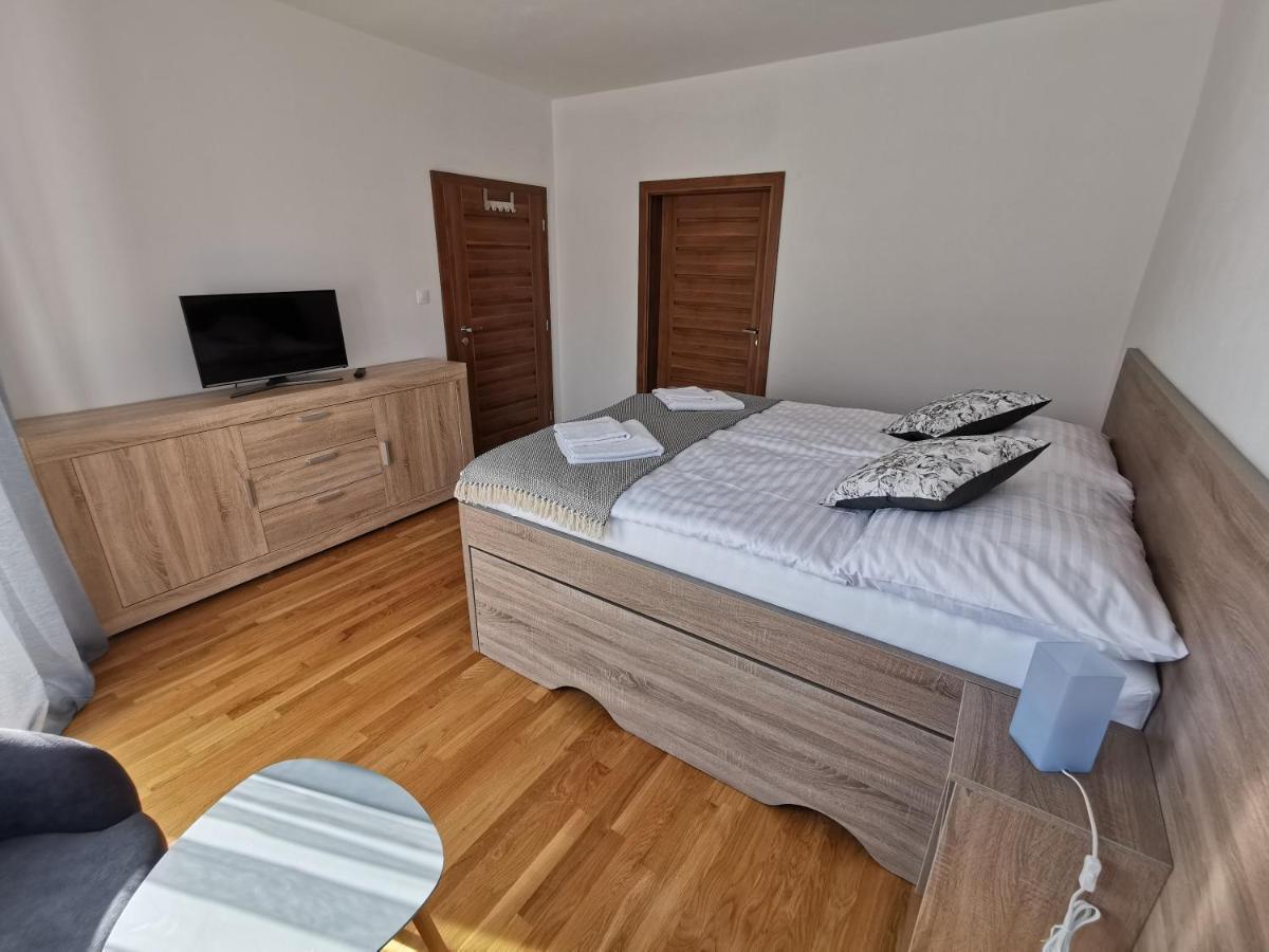 Zamocek Hotel Matiasovce Bagian luar foto